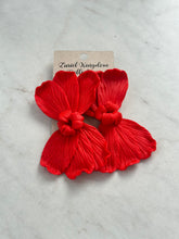 Load image into Gallery viewer, Hibiscus Statement Earring