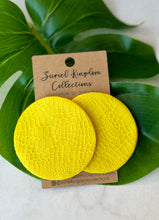 Load image into Gallery viewer, Nala Large Button Earring