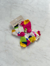 Load image into Gallery viewer, Hibiscus Statement Earring