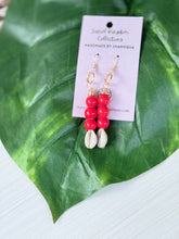 Load image into Gallery viewer, Beaded Cowrie Shell Dangle