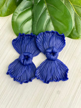 Load image into Gallery viewer, Hibiscus Statement Earring
