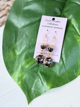 Load image into Gallery viewer, Beaded Cowrie Shell Dangle
