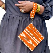 Load image into Gallery viewer, Ankara Mini Wristlet
