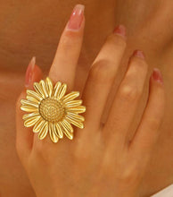 Load image into Gallery viewer, Be Bold Statement Ring
