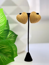 Load image into Gallery viewer, Heart Puff Button
